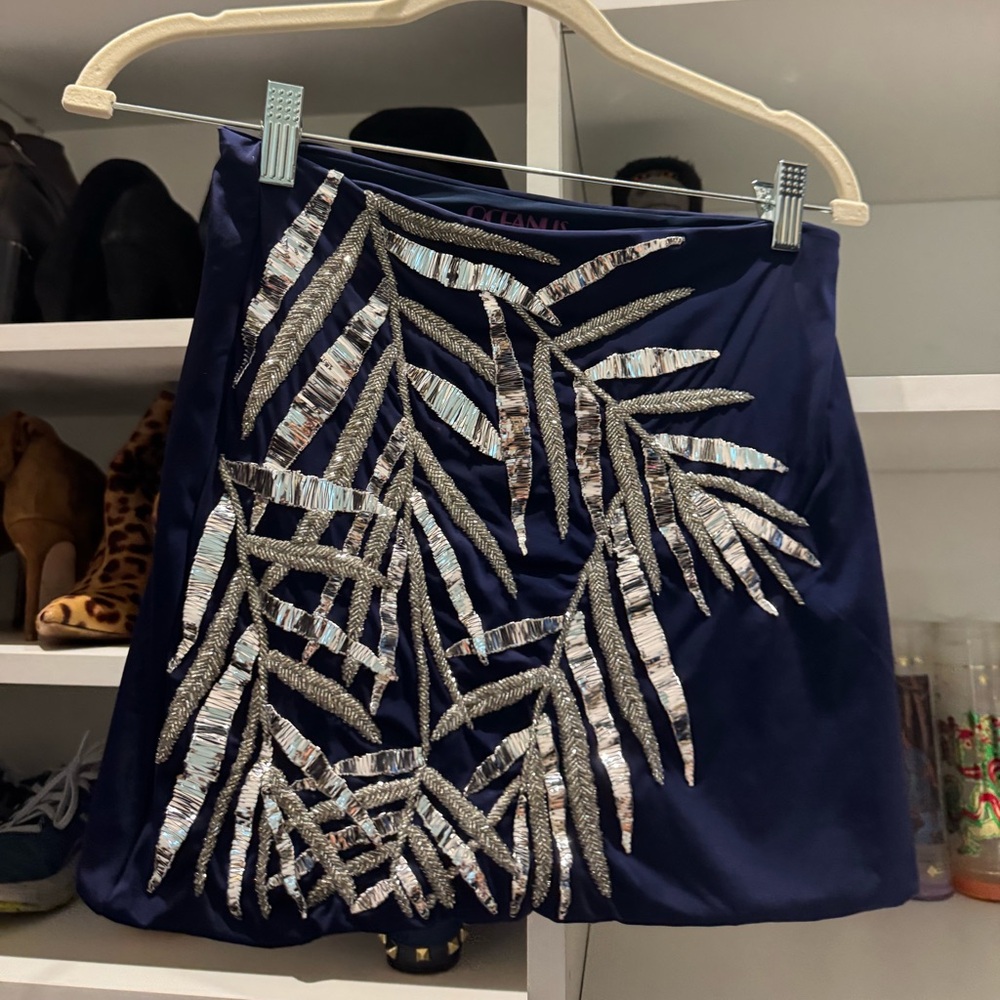 OCEANUS Chic Navy Blue Skirt with Silver Leaf Design